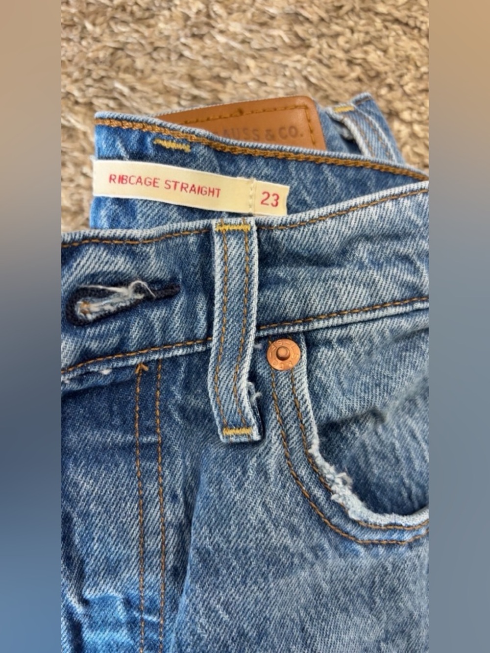 Levis Ribcage Straight Jeans